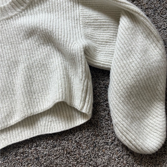 Urban Outfitters Ivory Ribbed Sweater size small - Picture 3 of 5